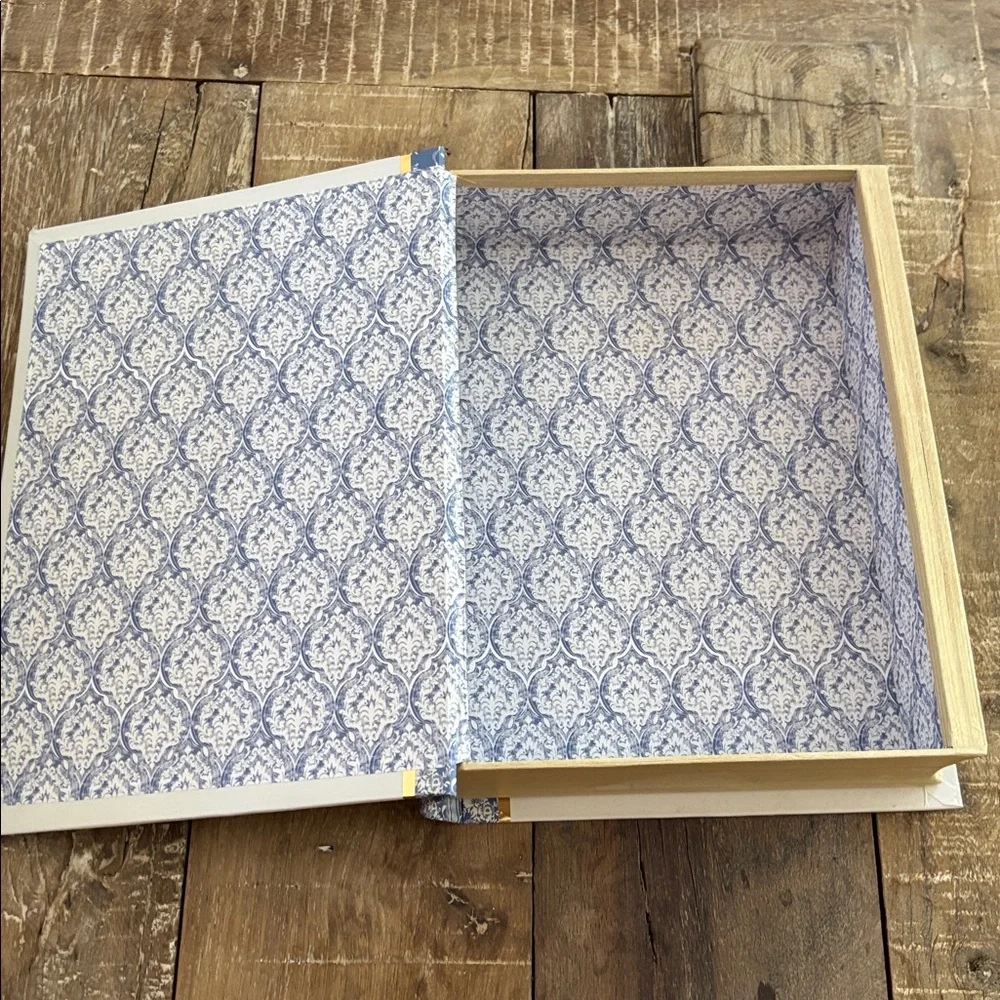 French Manor Decorative Boxes - Picture 4 of 10